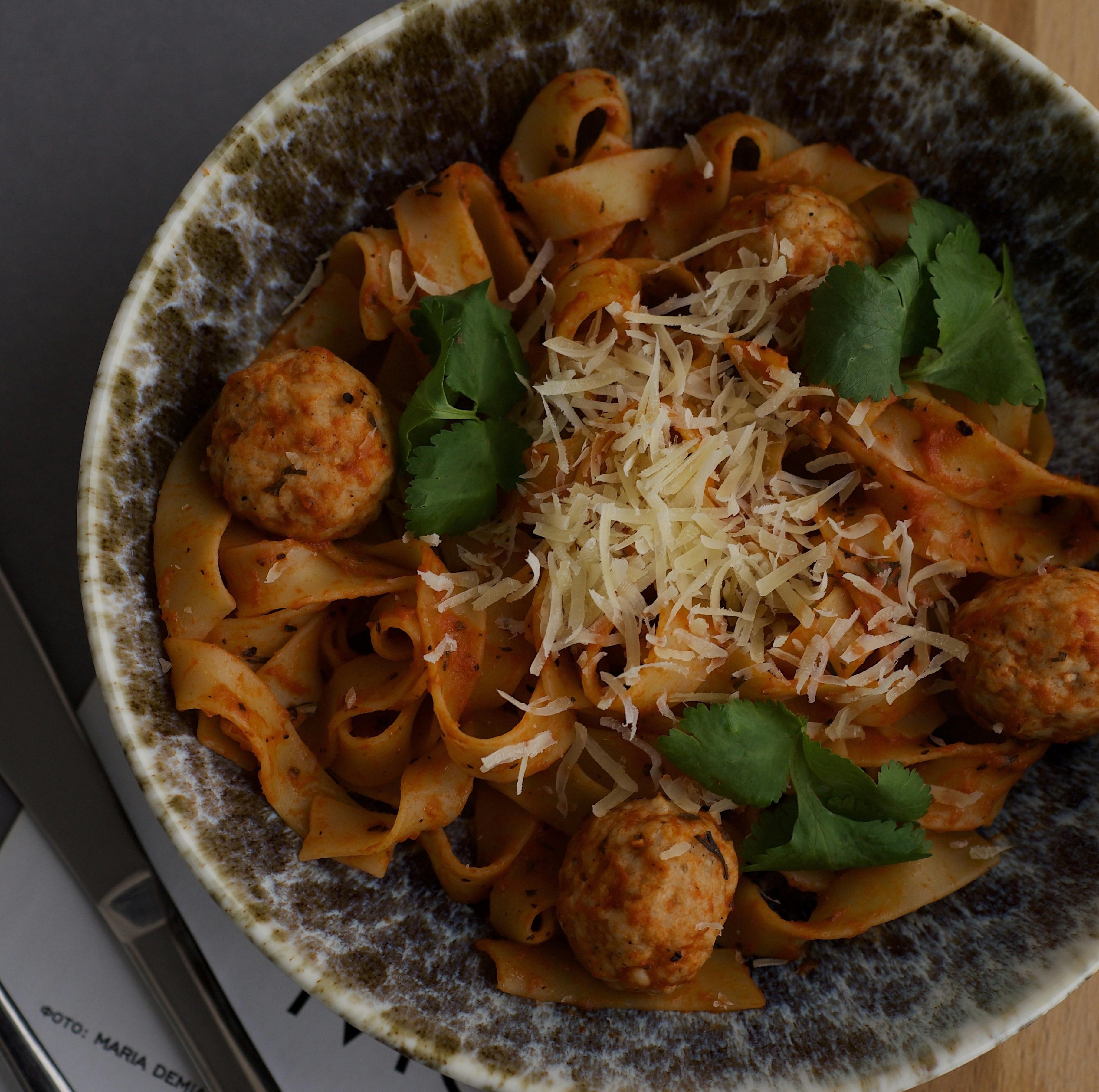 مكرونة التاليتالي بكرات التونا